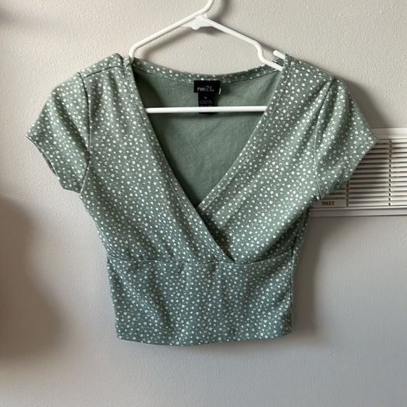 Rue21 cropped blouse - Picture 5 of 5